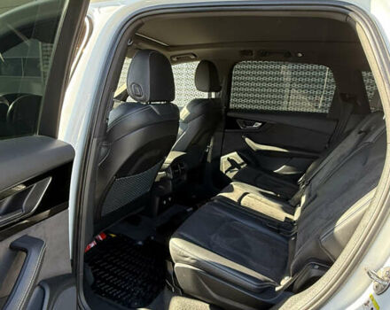 Белый Ауди Ку 7, объемом двигателя 2 л и пробегом 100 тыс. км за 41500 $, фото 19 на Automoto.ua