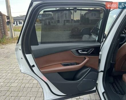 Білий Ауді Ку 7, об'ємом двигуна 2 л та пробігом 109 тис. км за 23900 $, фото 60 на Automoto.ua