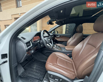 Білий Ауді Ку 7, об'ємом двигуна 3 л та пробігом 171 тис. км за 25000 $, фото 19 на Automoto.ua