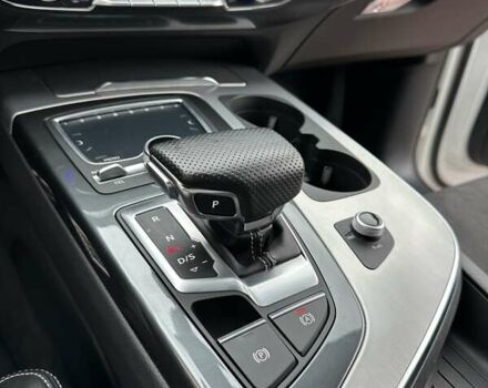 Белый Ауди Ку 7, объемом двигателя 2.97 л и пробегом 131 тыс. км за 37555 $, фото 59 на Automoto.ua