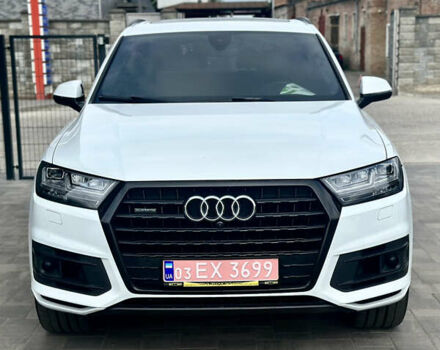 Белый Ауди Ку 7, объемом двигателя 3 л и пробегом 171 тыс. км за 27588 $, фото 2 на Automoto.ua