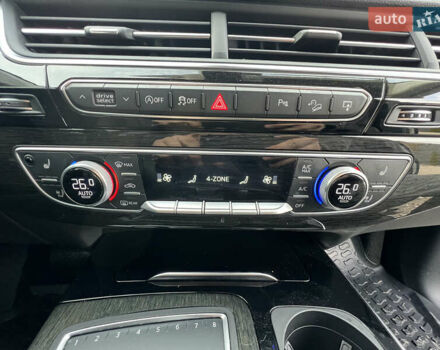 Белый Ауди Ку 7, объемом двигателя 3 л и пробегом 190 тыс. км за 35000 $, фото 22 на Automoto.ua