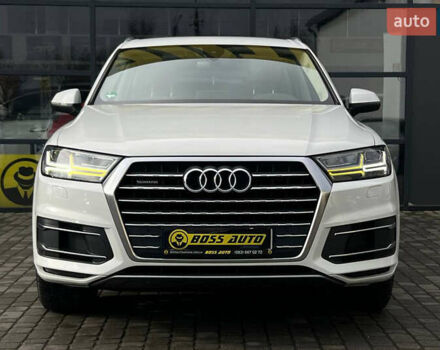 Білий Ауді Ку 7, об'ємом двигуна 2.97 л та пробігом 303 тис. км за 30000 $, фото 1 на Automoto.ua