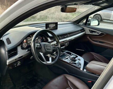 Белый Ауди Ку 7, объемом двигателя 1.98 л и пробегом 103 тыс. км за 29900 $, фото 4 на Automoto.ua