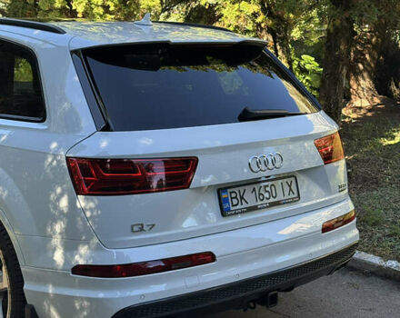 Білий Ауді Ку 7, об'ємом двигуна 1.98 л та пробігом 134 тис. км за 26900 $, фото 4 на Automoto.ua