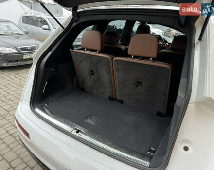 Білий Ауді Ку 7, об'ємом двигуна 3 л та пробігом 171 тис. км за 25000 $, фото 33 на Automoto.ua