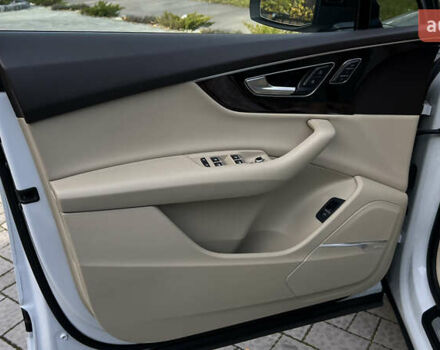 Білий Ауді Ку 7, об'ємом двигуна 3 л та пробігом 167 тис. км за 23500 $, фото 29 на Automoto.ua