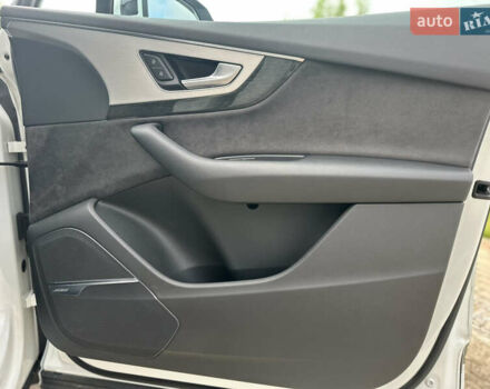 Білий Ауді Ку 7, об'ємом двигуна 2.97 л та пробігом 121 тис. км за 53700 $, фото 20 на Automoto.ua