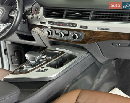 Белый Ауди Ку 7, объемом двигателя 2 л и пробегом 136 тыс. км за 25999 $, фото 65 на Automoto.ua