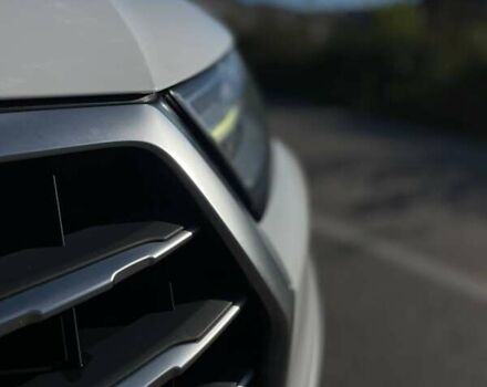 Білий Ауді Ку 7, об'ємом двигуна 1.98 л та пробігом 103 тис. км за 27800 $, фото 7 на Automoto.ua