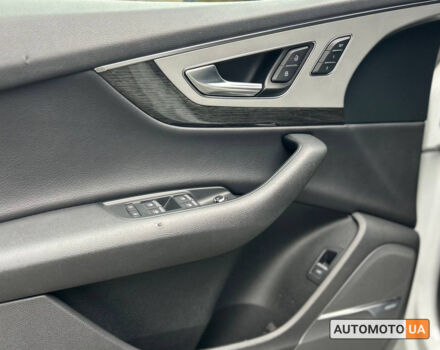 Белый Ауди Ку 7, объемом двигателя 2 л и пробегом 120 тыс. км за 32000 $, фото 6 на Automoto.ua