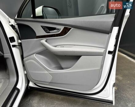 Белый Ауди Ку 7, объемом двигателя 1.98 л и пробегом 102 тыс. км за 29900 $, фото 45 на Automoto.ua