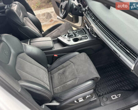 Білий Ауді Ку 7, об'ємом двигуна 2.97 л та пробігом 121 тис. км за 53700 $, фото 19 на Automoto.ua