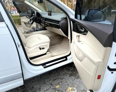 Ауді Ку 7 2018 у Кам'янське (Дніпродзержинськ) на Automoto.ua Білий Ауді Ку 7, об'ємом двигуна 3 л та пробігом 85 тис. км за 27900 $, фото 17 на Automoto.ua