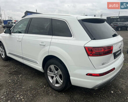 Белый Ауди Ку 7, объемом двигателя 2 л и пробегом 102 тыс. км за 26999 $, фото 3 на Automoto.ua