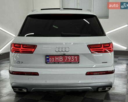 Білий Ауді Ку 7, об'ємом двигуна 2 л та пробігом 135 тис. км за 26999 $, фото 18 на Automoto.ua