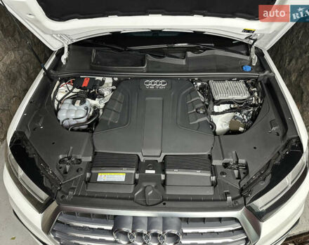 Білий Ауді Ку 7, об'ємом двигуна 2.97 л та пробігом 121 тис. км за 53700 $, фото 25 на Automoto.ua