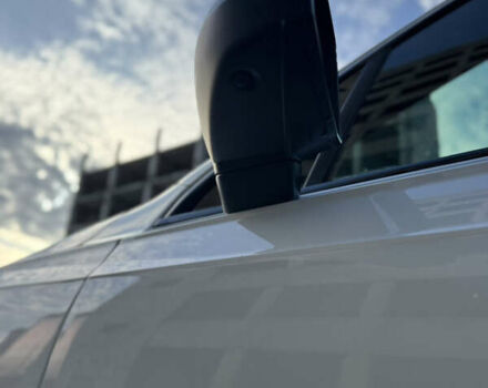 Білий Ауді Ку 7, об'ємом двигуна 1.98 л та пробігом 112 тис. км за 36800 $, фото 16 на Automoto.ua