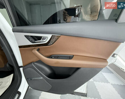 Білий Ауді Ку 7, об'ємом двигуна 2 л та пробігом 135 тис. км за 26999 $, фото 59 на Automoto.ua