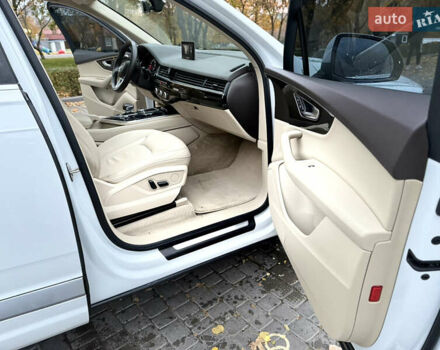 Ауді Ку 7 2018 у Кам'янське (Дніпродзержинськ) на Automoto.ua Білий Ауді Ку 7, об'ємом двигуна 3 л та пробігом 85 тис. км за 27500 $, фото 20 на Automoto.ua