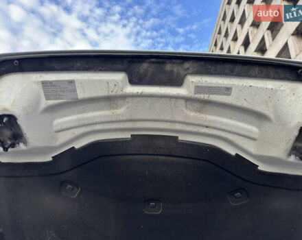 Білий Ауді Ку 7, об'ємом двигуна 1.98 л та пробігом 112 тис. км за 36800 $, фото 33 на Automoto.ua