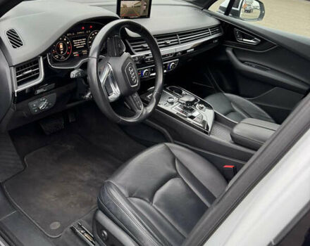 Белый Ауди Ку 7, объемом двигателя 3 л и пробегом 87 тыс. км за 32500 $, фото 30 на Automoto.ua