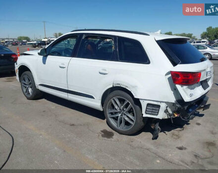 Белый Ауди Ку 7, объемом двигателя 3 л и пробегом 154 тыс. км за 12000 $, фото 4 на Automoto.ua