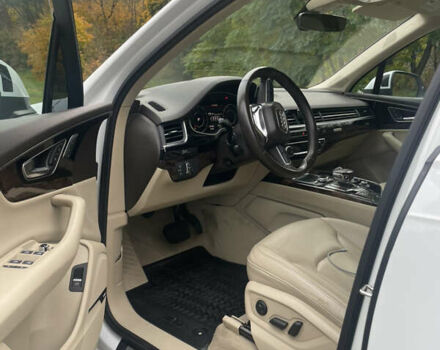 Белый Ауди Ку 7, объемом двигателя 3 л и пробегом 119 тыс. км за 37000 $, фото 8 на Automoto.ua