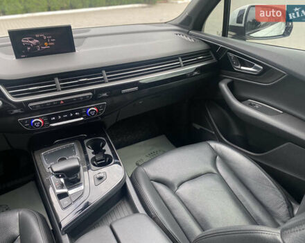 Белый Ауди Ку 7, объемом двигателя 3 л и пробегом 112 тыс. км за 35000 $, фото 23 на Automoto.ua