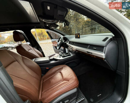 Ауді Ку 7 2018 у Трускавце на Automoto.ua Білий Ауді Ку 7, об'ємом двигуна 2 л та пробігом 136 тис. км за 29599 $, фото 28 на Automoto.ua