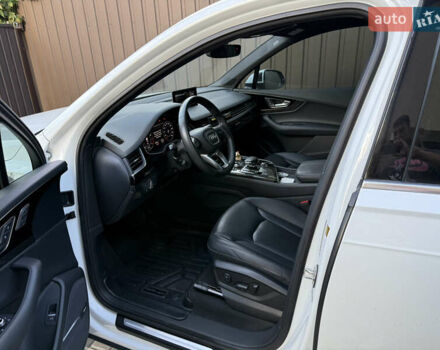 Ауди Ку 7 2018 в Киеве на Automoto.ua Белый Ауди Ку 7, объемом двигателя 3 л и пробегом 103 тыс. км за 35000 $, фото 6 на Automoto.ua