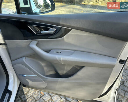 Білий Ауді Ку 7, об'ємом двигуна 3 л та пробігом 104 тис. км за 28500 $, фото 69 на Automoto.ua