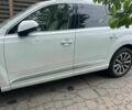 Белый Ауди Ку 7, объемом двигателя 2 л и пробегом 96 тыс. км за 21000 $, фото 2 на Automoto.ua