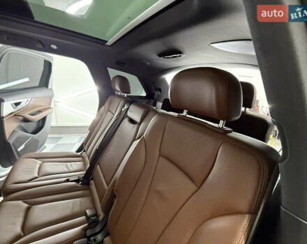 Білий Ауді Ку 7, об'ємом двигуна 2 л та пробігом 135 тис. км за 26999 $, фото 43 на Automoto.ua