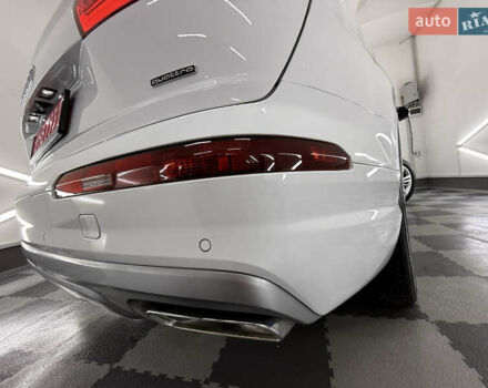 Білий Ауді Ку 7, об'ємом двигуна 2 л та пробігом 135 тис. км за 26999 $, фото 93 на Automoto.ua