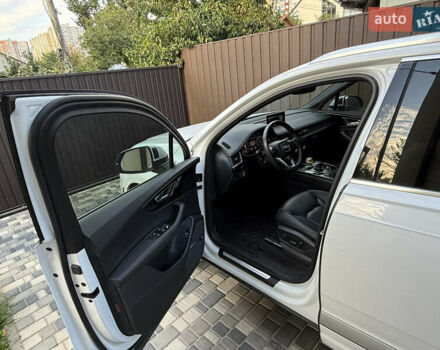 Ауди Ку 7 2018 в Киеве на Automoto.ua Белый Ауди Ку 7, объемом двигателя 3 л и пробегом 103 тыс. км за 35000 $, фото 5 на Automoto.ua