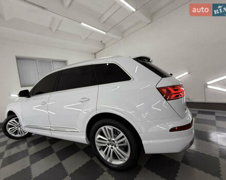 Білий Ауді Ку 7, об'ємом двигуна 2 л та пробігом 135 тис. км за 26999 $, фото 99 на Automoto.ua