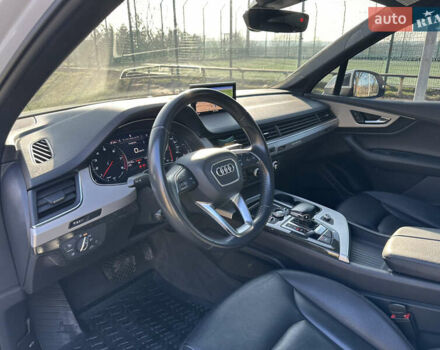 Білий Ауді Ку 7, об'ємом двигуна 2 л та пробігом 106 тис. км за 29500 $, фото 9 на Automoto.ua