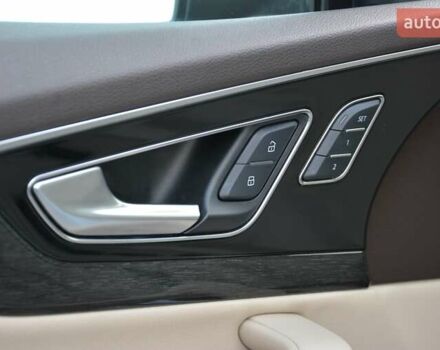 Білий Ауді Ку 7, об'ємом двигуна 3 л та пробігом 99 тис. км за 31800 $, фото 14 на Automoto.ua