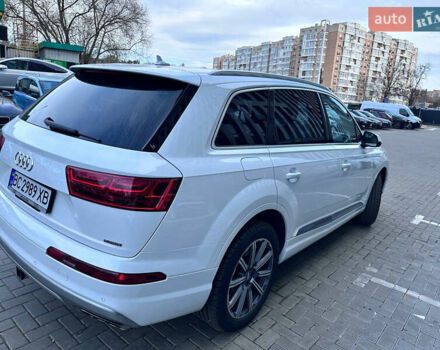 Белый Ауди Ку 7, объемом двигателя 2 л и пробегом 62 тыс. км за 28900 $, фото 3 на Automoto.ua