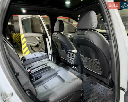 Ауді Ку 7 2019 у Києві на Automoto.ua Білий Ауді Ку 7, об'ємом двигуна 3 л та пробігом 15 тис. км за 51000 $, фото 27 на Automoto.ua