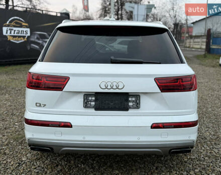 Белый Ауди Ку 7, объемом двигателя 3 л и пробегом 160 тыс. км за 21000 $, фото 1 на Automoto.ua