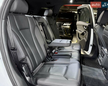 Білий Ауді Ку 7, об'ємом двигуна 3 л та пробігом 15 тис. км за 49000 $, фото 26 на Automoto.ua