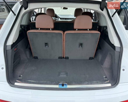 Белый Ауди Ку 7, объемом двигателя 1.98 л и пробегом 166 тыс. км за 30000 $, фото 7 на Automoto.ua