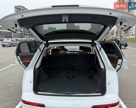 Белый Ауди Ку 7, объемом двигателя 1.98 л и пробегом 166 тыс. км за 30000 $, фото 5 на Automoto.ua