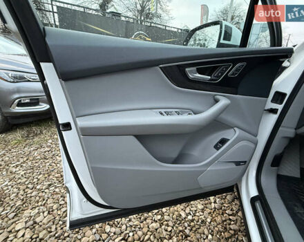 Белый Ауди Ку 7, объемом двигателя 3 л и пробегом 160 тыс. км за 21000 $, фото 13 на Automoto.ua