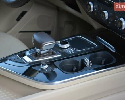 Білий Ауді Ку 7, об'ємом двигуна 3 л та пробігом 99 тис. км за 31800 $, фото 41 на Automoto.ua