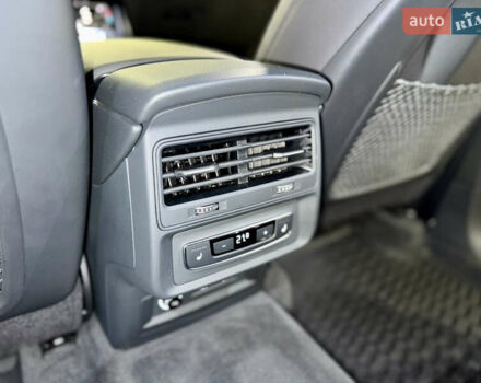 Білий Ауді Ку 7, об'ємом двигуна 3 л та пробігом 15 тис. км за 49000 $, фото 24 на Automoto.ua