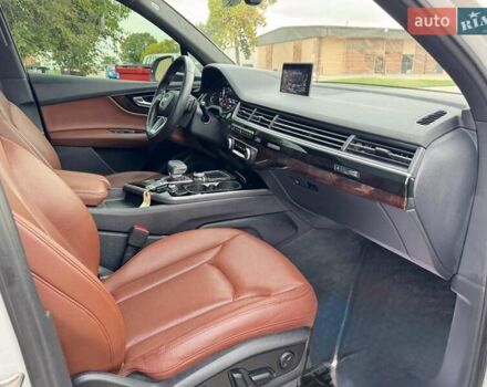 Білий Ауді Ку 7, об'ємом двигуна 3 л та пробігом 140 тис. км за 9300 $, фото 4 на Automoto.ua