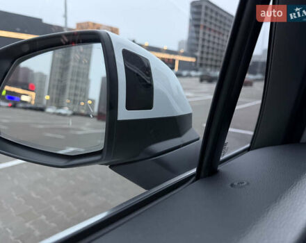 Белый Ауди Ку 7, объемом двигателя 1.98 л и пробегом 166 тыс. км за 30000 $, фото 36 на Automoto.ua